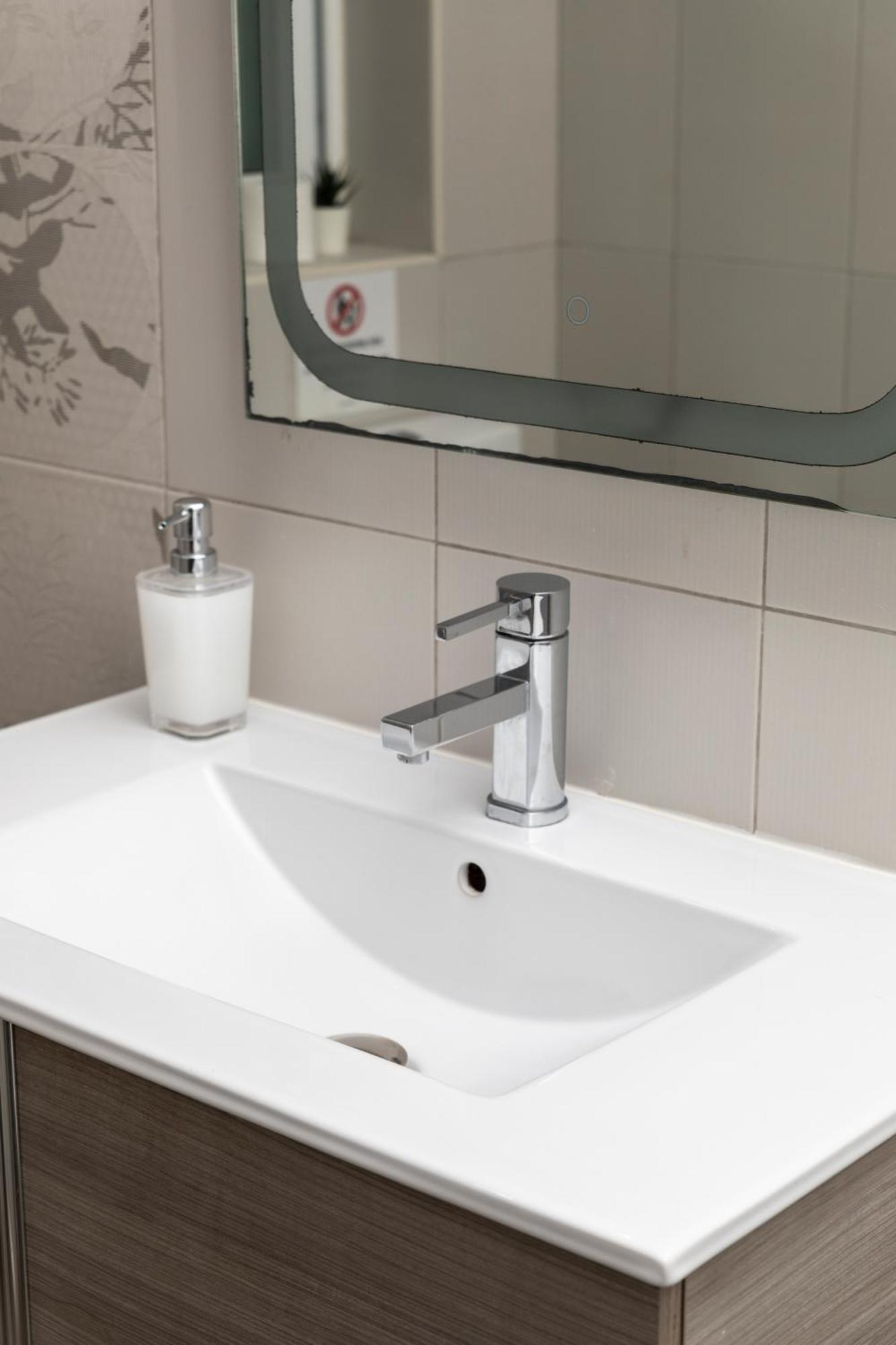 Modern 3 Bedroom & 3 Bathroom Apartment - Near Balluta Bay Saint Julian's エクステリア 写真